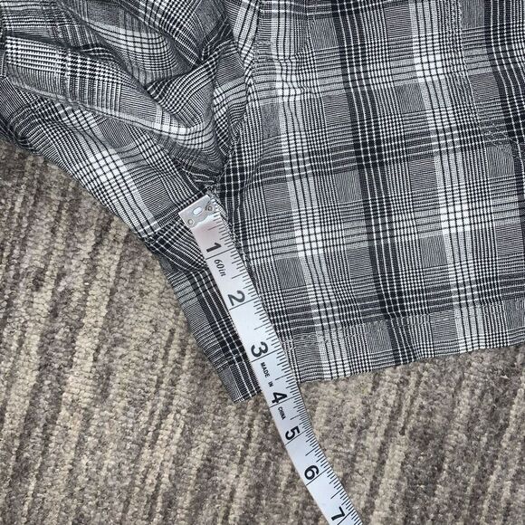 Ana Womens Size 6 Short Shorts Black White Plaid Front & Back Pockets‎ Stretch - Picture 6 of 7